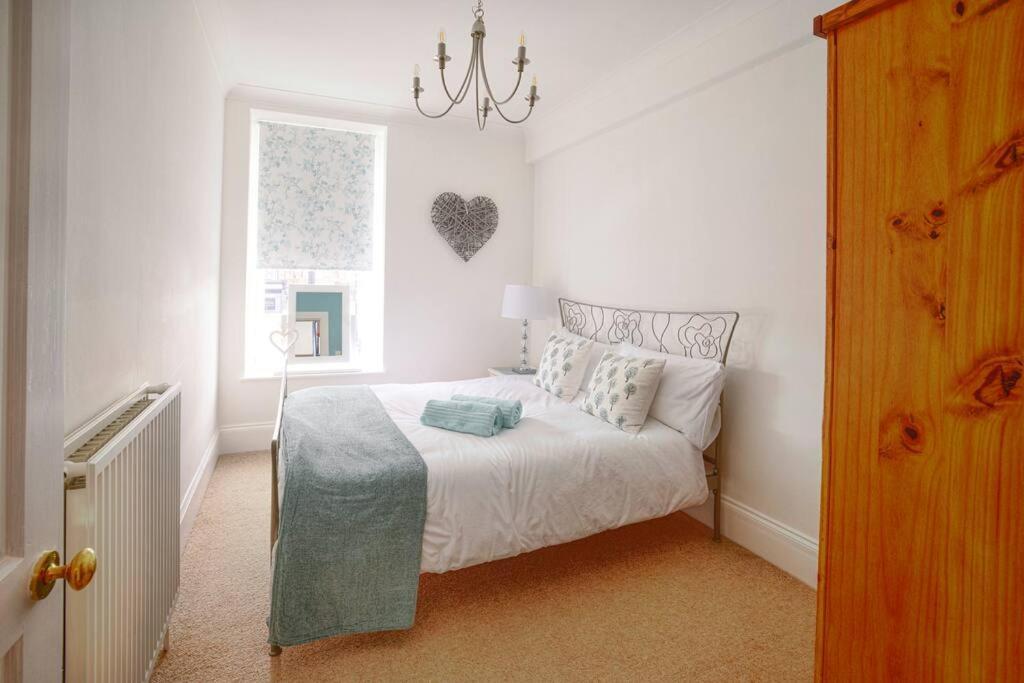 Seaside Spacious 4 Bedroom Nr Town Centre Pet Friendly Sailing & Open Golf Course Holiday home